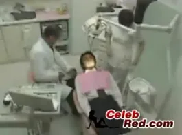 ممرضة يابانية شهانية تحصل مارس الجنس من قبل مريض قرنية